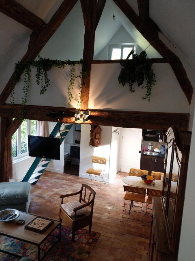 Bed and Breakfast Le Grand Barrois Crecy-la-Chapelle Exterior foto
