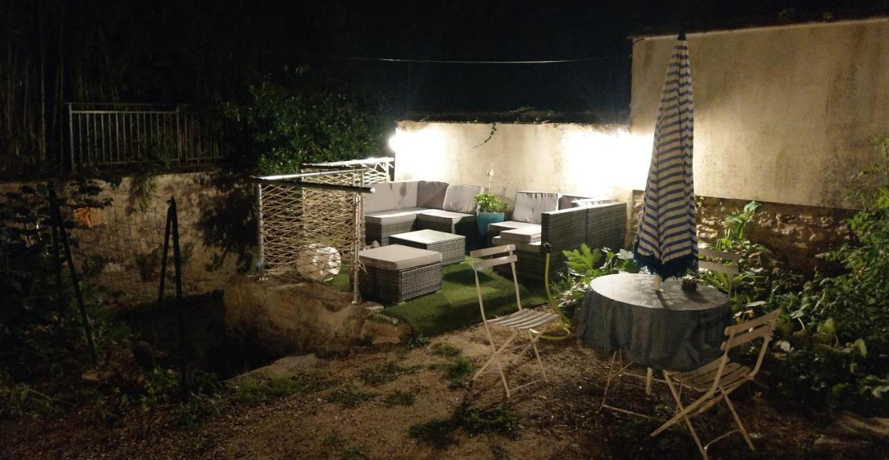Bed and Breakfast Le Grand Barrois Crecy-la-Chapelle Exterior foto