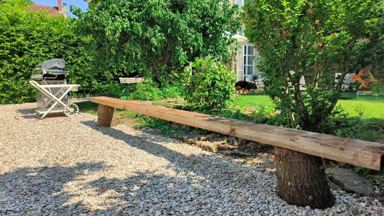 Bed and Breakfast Le Grand Barrois Crecy-la-Chapelle Exterior foto