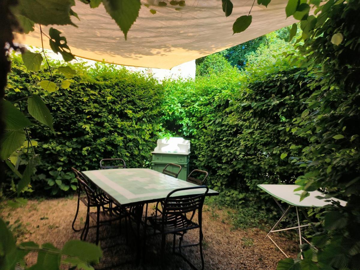 Bed and Breakfast Le Grand Barrois Crecy-la-Chapelle Exterior foto