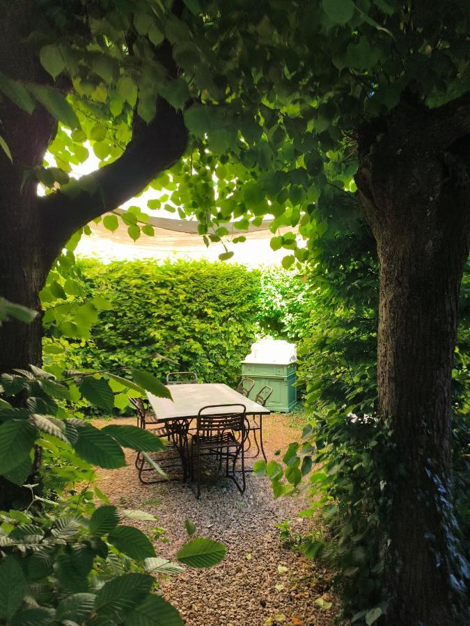Bed and Breakfast Le Grand Barrois Crecy-la-Chapelle Exterior foto