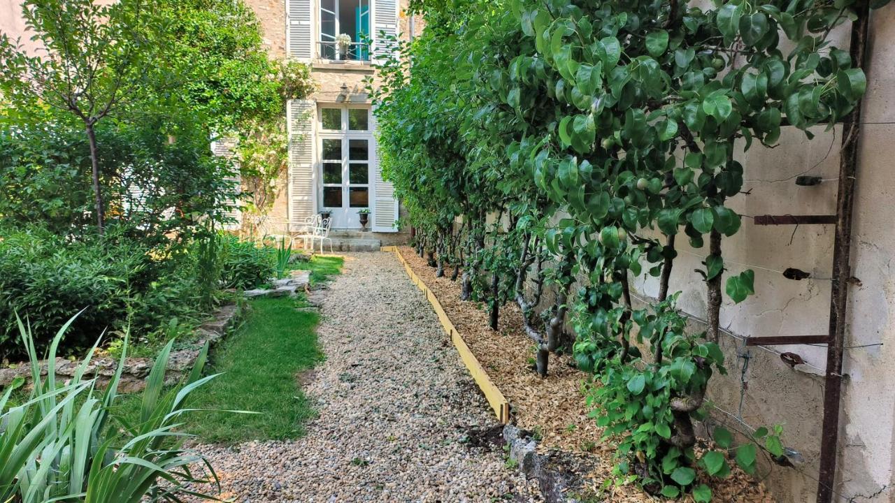 Bed and Breakfast Le Grand Barrois Crecy-la-Chapelle Exterior foto